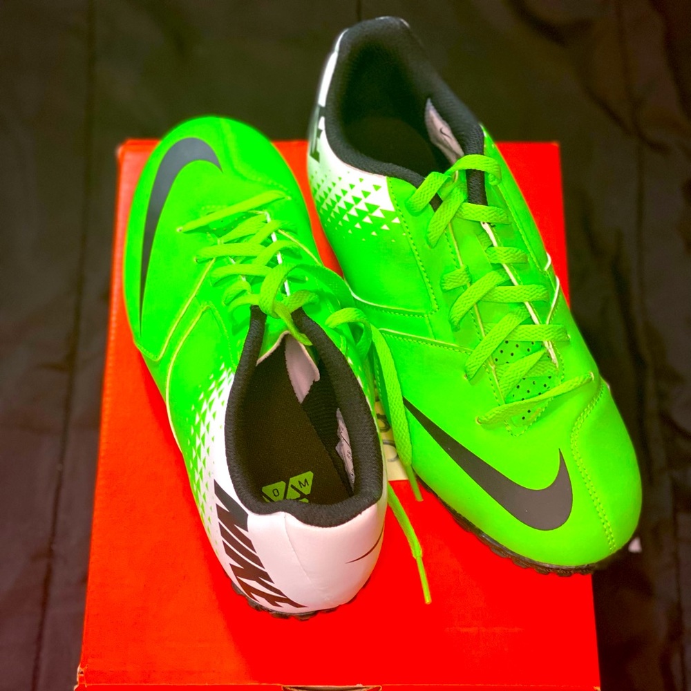 Nike Turf/indoor. Jr Nike Bomba TF